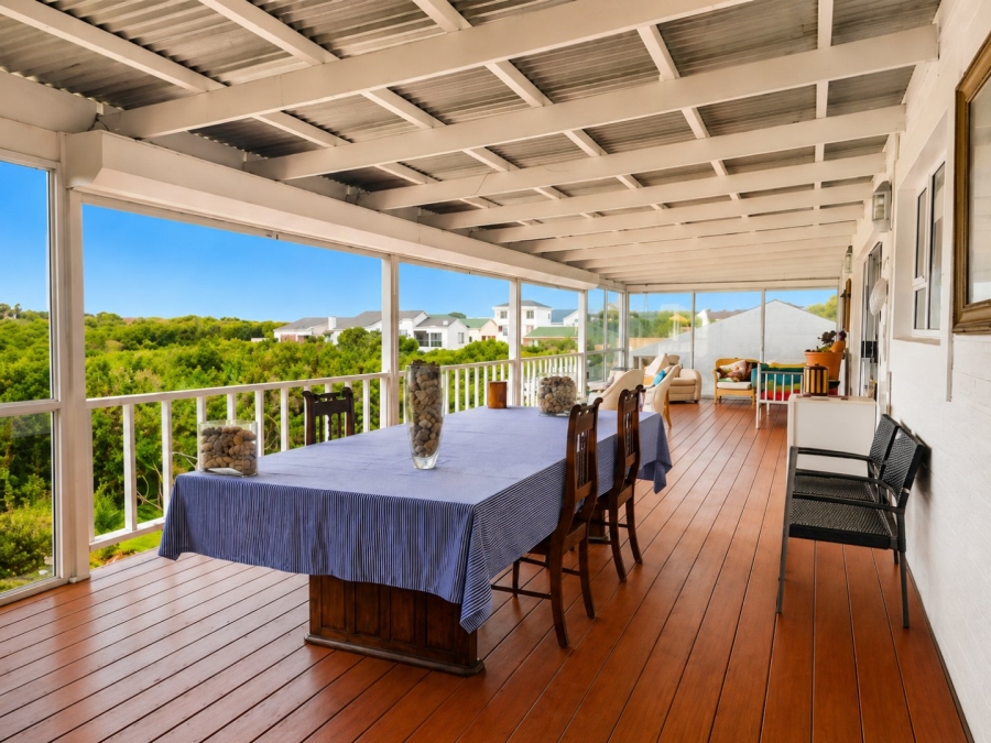 4 Bedroom Property for Sale in Stilbaai Wes Western Cape